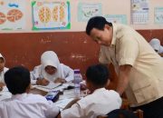 Prabowo Luncurkan Smartboard Nasional, Tandai Era Baru Digitalisasi Kelas di Indonesia