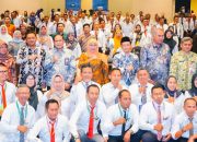 Gubernur Khofifah Ajak Camat hingga Sekdes Jemput Bola Sukseskan Program Strategis Nasional di Desa