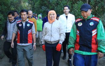 Gubernur Khofifah Resmikan Resource Center Deteksi dan Intervensi Dini Ketunarunguan di Surabaya