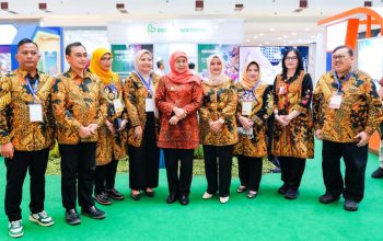 Gubernur     Khofifah Dorong Rumah Sakit di Jatim Adaptif terhadap AI dan Teknologi Medis
