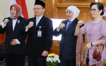 Gubernur Khofifah Tekankan Tata Kelola Bersih dan Akuntabel Saat Kukuhkan Kepala Perwakilan BPKP Jatim