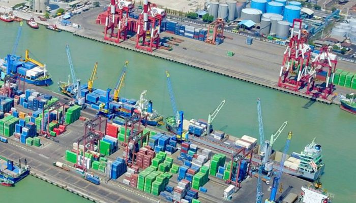 Terminal Teluk Lamong Kian Strategis, Throughput 1,2 Juta TEUs Perkuat Jawa Timur sebagai Hub Logistik Dunia