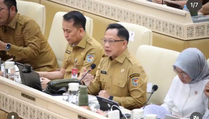 ⁠Mendagri: Efisiensi Anggaran Bukan Alasan PHK Pegawai Daerah
