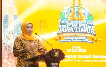 Gubernur Khofifah Ajak Insinyur Jatim Jadi Motor Transformasi Menuju Indonesia Emas 2045