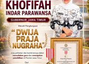 Gubernur Khofifah Raih Penghargaan Tertinggi PB PGRI, Dwija Praja Nugraha