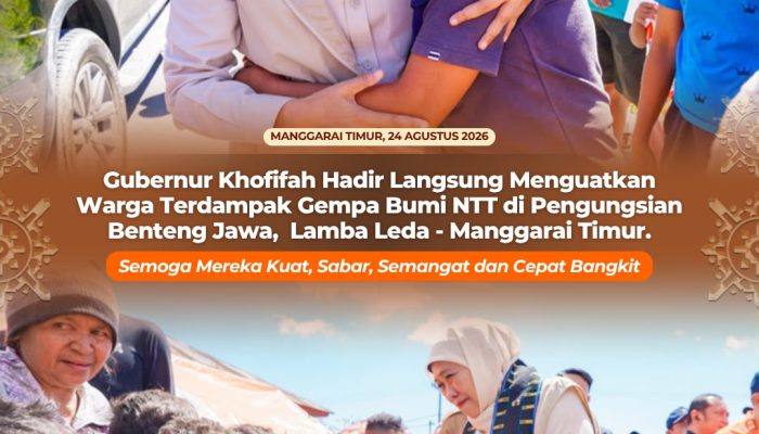 Gubernur Khofifah Bermain Ular Tangga Bersama Anak-Anak Pengungsi Gempa Manggarai Timur