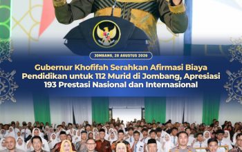Gubernur Khofifah Salurkan Bantuan Pendidikan Rp112 Juta untuk 112 Murid SMA, SMK dan SLB di Jombang