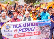 Gubernur Khofifah Pastikan Bantuan IKA UNAIR Peduli Gempa Flores NTT Tepat Sasaran