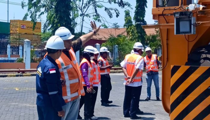 Terminal Petikemas Nilam Tambah E-RTG, KSOP Tanjung Perak Pastikan Kesiapan Operasional
