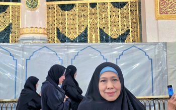 Di Raudhah, Khofifah Ajak Umat Islam Teladani Semangat Keilmuan Sayyidah Aisyah RA