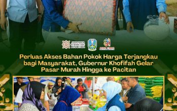 Khofifah Gelar Pasar Murah di Pacitan, Beras SPHP Dijual Rp11 Ribu per Kilogram